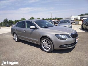 Skoda Superb 2.0 CR TDI Elegance 4x4 Xenon.Navi...