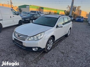 Subaru Outback 2.5 Active Árvizes