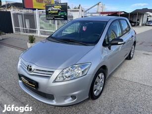 Toyota Auris 1.33 Style S-mentes! Végig Sz.könyv!