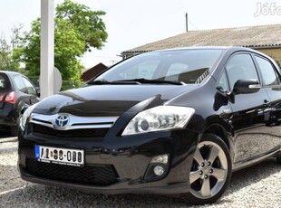 Toyota Auris 1.8 HSD Sol (Automata) R17 ALU - T...