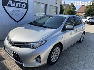 Toyota Auris 1.8 HSD Sol Navi (Automata) Szervi...