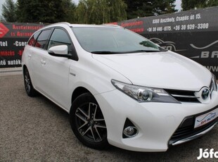 Toyota Auris Touring Sports 1.8 HSD Live Plus (...