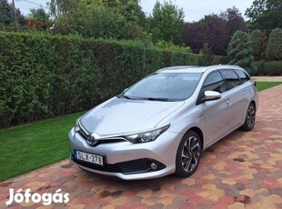 Toyota Auris Touring Sports 1.8 HSD Live TSS (A...