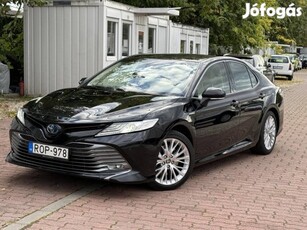 Toyota Camry 2.5 Hybrid Prestige CVT Carplay.Bő...