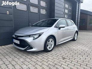 Toyota Corolla 1.2T Comfort Tech Szervizkönyv /...