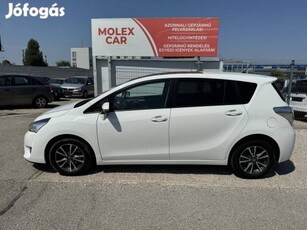 Toyota Verso 2.0 D-4D Premium Navi Friss Vizsga...