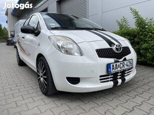 Toyota Yaris 1.3 Exe Azonnal Elvihető. Végig VE...