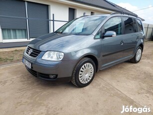 Volkswagen Touran 1.6 FSI