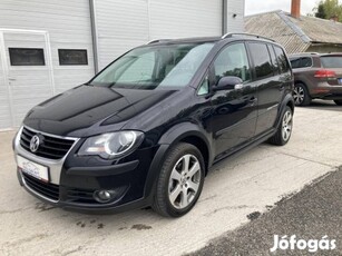 Volkswagen Touran Cross2.0 PD TDI DPF 7 Személy...