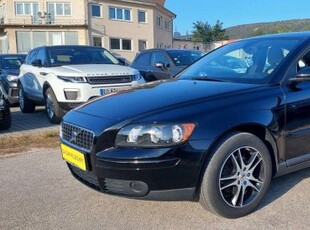 Volvo S40 1.6 Momentum 132000 Km! Autóbeszámítá...