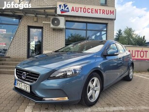 Volvo V40 1.6 D [D2] Momentum 3 Év Garancia!!!...