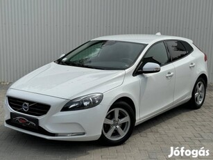 Volvo V40 1.6 D [D2] Momentum Navi.Kamera.PDC.L...