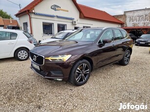 Volvo XC60 2.0 [B4] Mhev Momentum Pro AWD Geart...