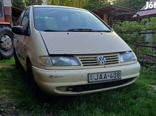 VW Sharan egyterű