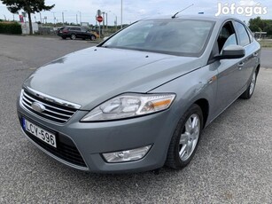 Ford Mondeo 1.8 TDCi Celebration kevés 195 e km...