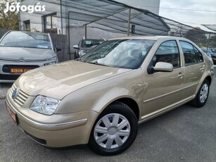 Volkswagen Bora 1.6 Pacific M.o.-i! Digit Klíma...