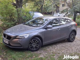 Volvo V40 2.0 D [D2] Momentum LED.Ülésfűtés.ÁLL...