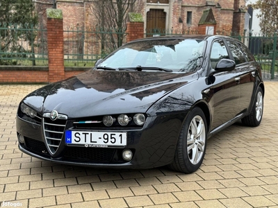 Alfa Romeo 159