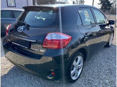 TOYOTA AURIS 1.8 HSD Luna (Automata) Friss műszaki vizsgával!