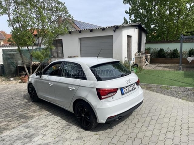 AUDI A1 Sportback 1.0 TFSI Sport S-tronic 55000KM Magyarországi Porsche Pestnél vásárolt