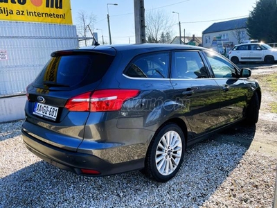 FORD FOCUS 1.5 TDCI Titanium SÁVTARTÓ. TÁVOLSÁG KÖVETŐ TEMPOMAT. NAYG HIFI. STB