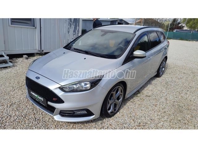 FORD FOCUS 2.0 TDCi ST3 Powershift S S Recaro ülések. Sport futómű és kipufogó. Garancia