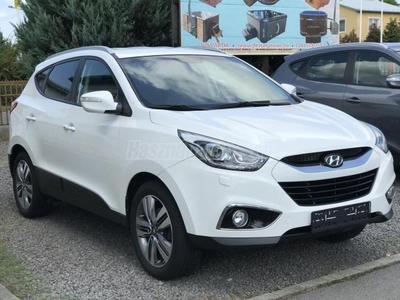 HYUNDAI IX 35 ix35 2.0 CRDi LP Premium 2WD ++FestetlenHibátlan++VonóHorog++NAVI++KAMERA++18'ALU++Tempomat++1Tulaj