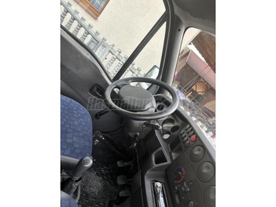 IVECO 35 DailyS 9 D Kevés km . billencses plató