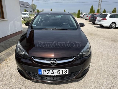 OPEL ASTRA J Sedan 1.6 Enjoy EURO6 MAGYARORSZÁGI.ELSŐ GAZDA.50 EZER KM.VÉGIG SZERVIZ