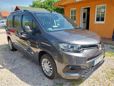 TOYOTA PROACE City Verso 1.2T Family Plus L1H1 [7 személy] NAGYON SZÉP ÁLLAPOTÚ!!MAGYARORSZÁGI SÉRÜLÉS MENTES GYÁRI FÉNYEZÉSÜ ÚJ SZERÜ ÁLLA