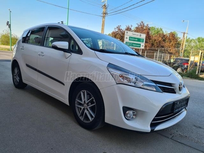 TOYOTA VERSO 1.6 D-4D Executive Skyview Sérmentes. vez.szervkönyv.navi.digitklíma.kamera.tempomat.panorámatető