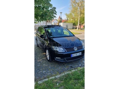 VOLKSWAGEN SHARAN 2.0 CR TDI Highline DSG Full extra. pano.bixennon.horog.navi stb