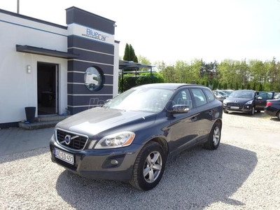 VOLVO XC60 2.4 D [D3] Kinetic Geartronic 4x4!Gazdaságos Diesel!