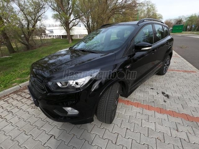 FORD KUGA 1.5 EcoBoost ST-Line