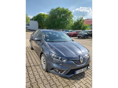 RENAULT MEGANE GrandCoupé 1.6 SCe Intens