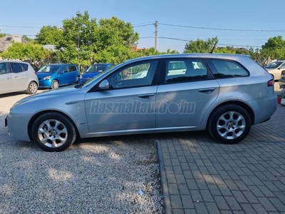 ALFA ROMEO 159 SW 1.9 JTDm 16V Distinctive 178000KM-ALU-V.HOROG-DIGITKLÍMA-ROZSDAMENTES