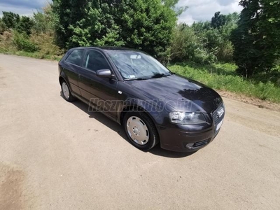 AUDI A3 1.6 Ambiente