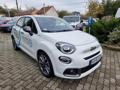 FIAT 500X 1.5 MHEV Sport DCT KITŰNŐ ÁLLAPOTBAN LÉVŐ AUTÓ. KEDVEZŐ ÁRON!