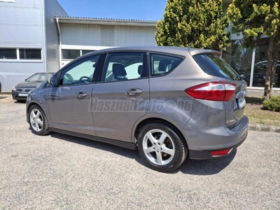 FORD C-MAX 1.0 EcoBoost Trend 125 LE magyarországi szervizkönyves