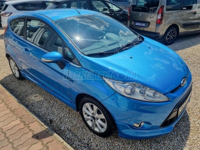 FORD FIESTA 1.4 Titanium Második tulajdonos.Gyári fényezés.Végig szervízelt!