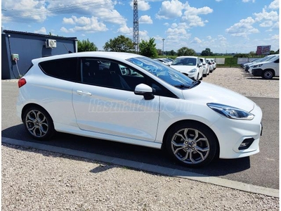 FORD FIESTA Van 1.5 TDCi Sport Titanium Navi. Sávtartó LED 5%THM 12hó garancia /Vásárolja meg online!/