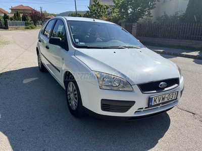 FORD FOCUS 1.4 Ambiente