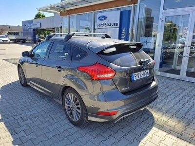 FORD FOCUS 1.5 EcoBoost ST-Line