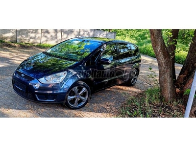 FORD S-MAX 2.0 TDCi Titanium DPF (Automata) SUV.18 Zoll Navi Kamera Aisin automata