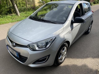 HYUNDAI I20 1.25 Go! Brasil FIFA WORLD CUP EDITION