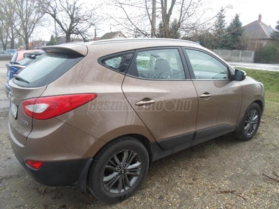 HYUNDAI IX 35 ix35 1.6 GDi Premium MAGYAR.130.513 KM.FÉL-BŐR.TEMPOMAT.ÜLÉSFŰTÉS.GYÖNYÖRŰ ÁLL.DIG.KLÍMA.ÚJ GUMIK