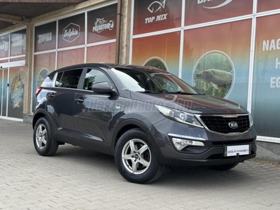 KIA SPORTAGE 1.7 CRDi LX Navi Vezetett Sz.könyv Tolatókamera