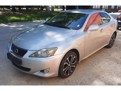 LEXUS IS 220d Sport