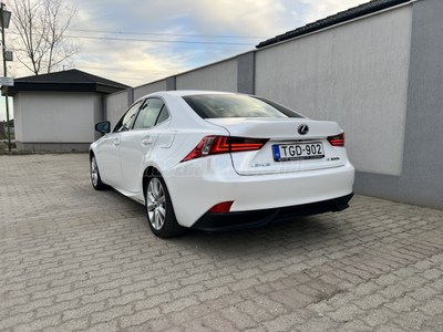 LEXUS IS 300h Executive Navi CVT