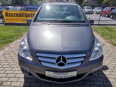 MERCEDES-BENZ B 180 BlueEFFICIENCY Sérülésmentes.Klíma.Navi.Ülésfűtés.166800Km!!!Nagyon szép!!!